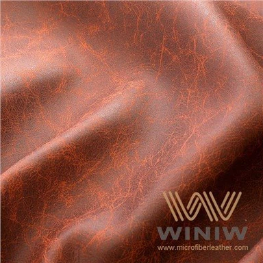 Nukentėjęs dirbtinės odos apmušalų audinys